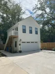 New pet-friendly 1BR/1BA Historic District carriage house 4 blocks to riverwalk