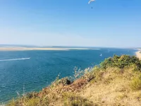 HUTS PORT GUJAN MESTRAS