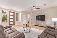 🏝5 Min to TOP Shop + dine, 🐶 OK, 900mbps internet Hotels in Gilbert