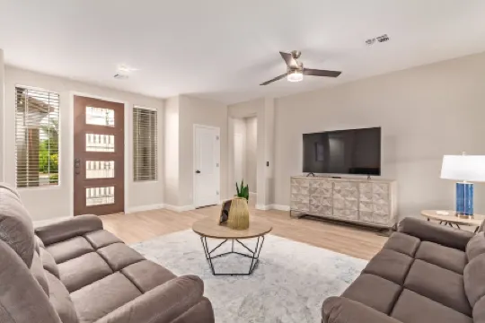 🏝5 Min to TOP Shop + dine, 🐶 OK, 900mbps internet