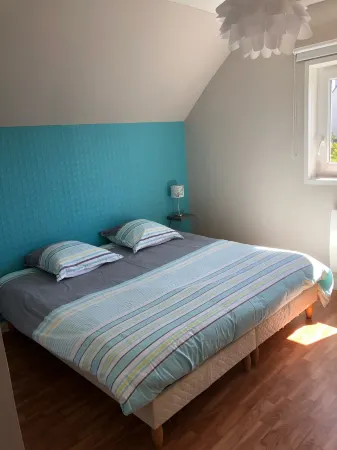 Seaside house in a residence at Le Conquet 400m from the white sablons beach Отели в г. Ле-Конке