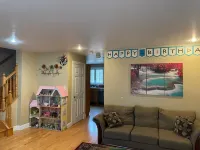 Lovely condo right beside Acadia