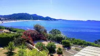 Semi-detached seafront terraced house with private garden IUN P5807 VILLINO 1. - 3-Star