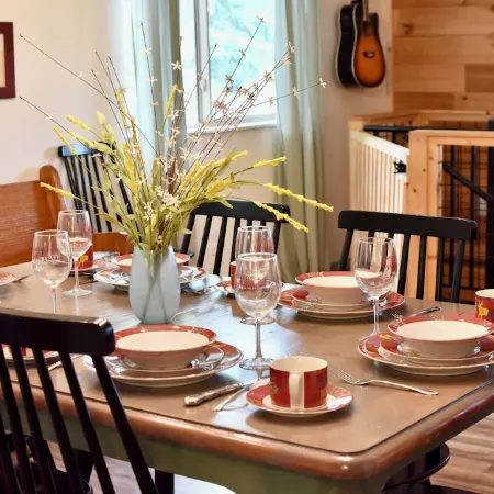 Family Memory Maker: Great Mountain View/Hot tub/Games/Firepit/Private Vineyard