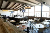 Flagstaff Treehaus:#1 300 5 Star Reviews! Forest Edge Continental - 10 Year Host - อ่างจากุชชี่