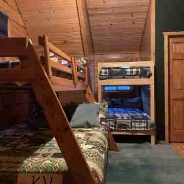 Beautiful and cozy Cabin Rooms