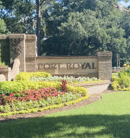 Totally remodeled 3bd-3ba beach Villa! Just 0.4 to the sand!