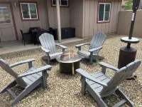 New Build!  Sunflower Cottage Perfect Summer Getaway! on 2 Acres!