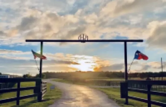 Lookout Guest House: One Bedroom Country Living