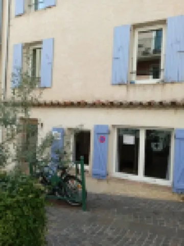 Studio 2 Personnes Centre Ancien de Sainte Maxime a 300 M Plage et Port