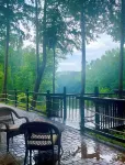 Eagle River Retreat~hot tub~riverfront!