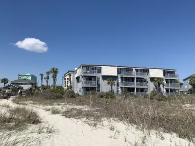 NEW! Vacation Rental Beachfront Condo Fully Renovated 2BR 2BA - Pool Access Hotels near Frankie's Fancy's