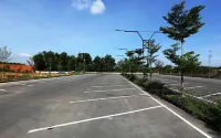 TR Rock Hill Hotel - parking