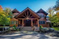 New Large Adirondack Lodge with Pond Waterfront and A/C