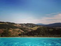 Tuscan country house with enchanting view and swimming pool