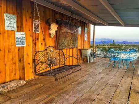 Jackass Flats Greasewood Grocery Cabin