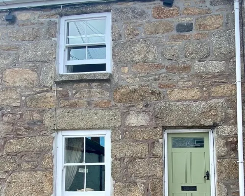 Cosy Character Cottage With Sea View In Mousehole Hotels in Mousehole