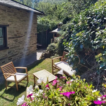 Tourist use housing Отели в г. Samos