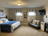 Eagle Isle North Wing on the Sandusky River w/ short drive to Cedar Point.