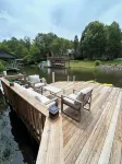 Lake House Home Year Round with All of the Amenities. POS Avail Pontoon Boat. Hotels in Northampton County