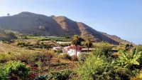 Rural house in a valley with sea views and swimming pool.