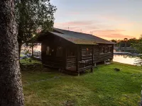 Authentic Log Cabin on Damariscotta River W/ Dock and Moorings Hotels in Boothbay