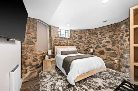 The Gales on Lake Superior  I  Stunning Lakeshore & Views  I  by Relax Open Air