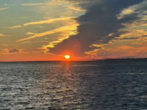 Emerald Mermaid cozy studio apt private beach access including parking & shower Hotels in Emerald Isle