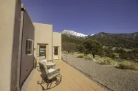Lovely Home in Crestone (Great Views