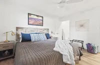 Heated Pool, Breakfast Included, Fast Internet, Walkable to Old Town Scottsdale Hotel a 