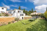 Magnifique Villa Avec Piscine, Salle de Sport et Sauna