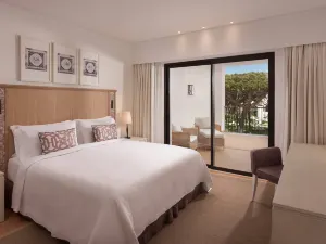 Pine Cliffs Ocean Suites, a Luxury Collection Resort & Spa, Algarve