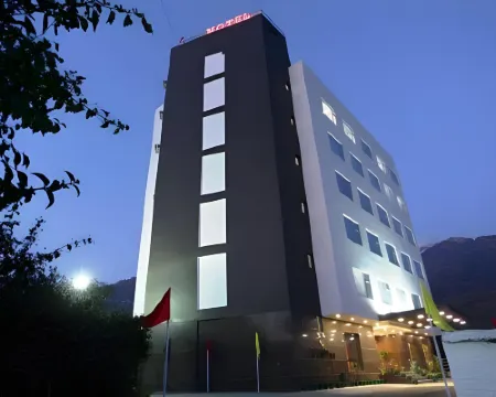 Lemon Tree Hotel, Katra โรงแรมในกัตรัช