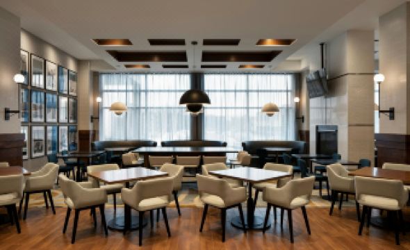 Courtyard Montreal Airport