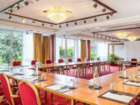 โรงแรมเบสท์เวสเทิร์น วิกเตอร์สเรซิเดนซ์ โรเดินโฮฟ โรงแรมในซาร์บรึคเคิน