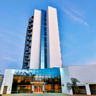 Hotel Amsterdam Montes Claros - С тренажерным залом