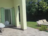 House in the woods. Hotels in Dolo