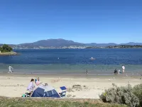Waterfront 3 Bedroom House 10 min From Hobart