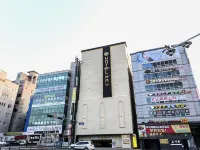 Wonju Hotel May 原州市のホテル