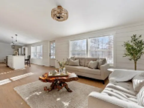 Driftwood Lodge on Little Pine