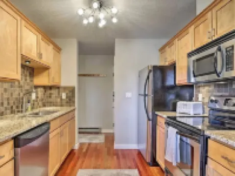 Fraser Condo Near Tubing Hill! フレイザーのホテル