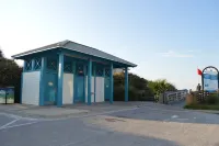 30A Getaway~Spacious 4 Bed/3 Bath Condo with Pool/Fitness!~Walk to Beach!