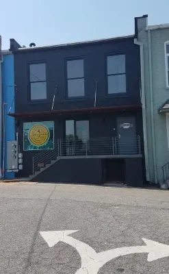 Historic Downtown Morganton Loft  w/ Original 1900's Charm/Walk/Shop/Dine