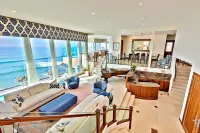 Oceanfront Beach, Pool, Hot Tub, Pickleball, Movie Theater, Elevator & Golf Cart - สระว่ายน้ำส่วนตัว
