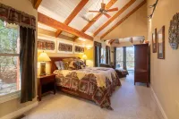 Waterfall View! Large Deck, Hot Tub, Outdoor Fire Pit! Hotels in Hogback