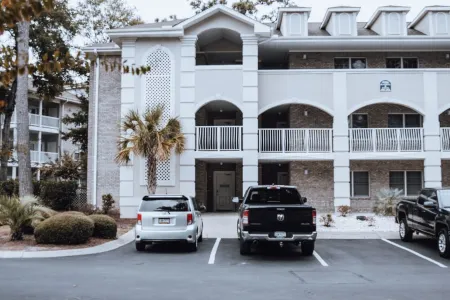 2026 Calendar Now Open/First Floor/End Unit/Very Quiet/Inquire for Discount Отели в г. Сансет Бич