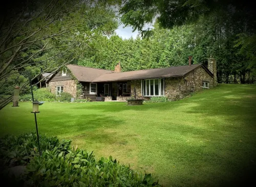 Stonewall cottage