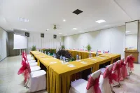 Skyland City Hotel Jatinangor Hotels in Jatinangor
