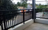 Yustin Family Homestay Syariah Malang Hotel di Kecamatan Jabung