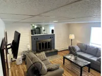 Green Mountain Access: Hotels in Mendon